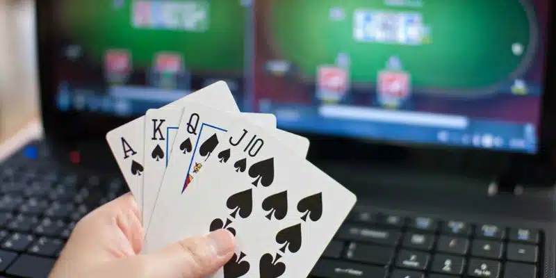 Trải nghiệm cá cược như thật tại Poker 8KBET